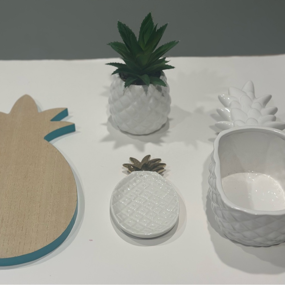 Pineapple Passion Themed Decor Set